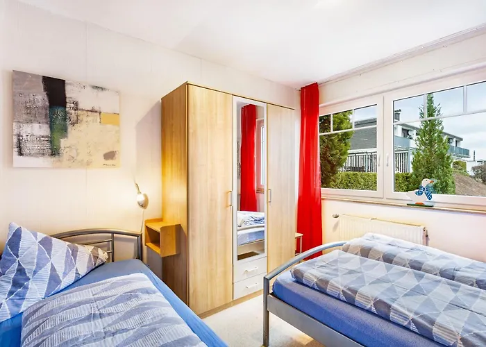 아파트 Zum Bachrauschen *